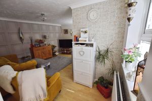Lounge- click for photo gallery